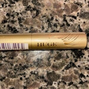 Stila huge extreme lash mascara